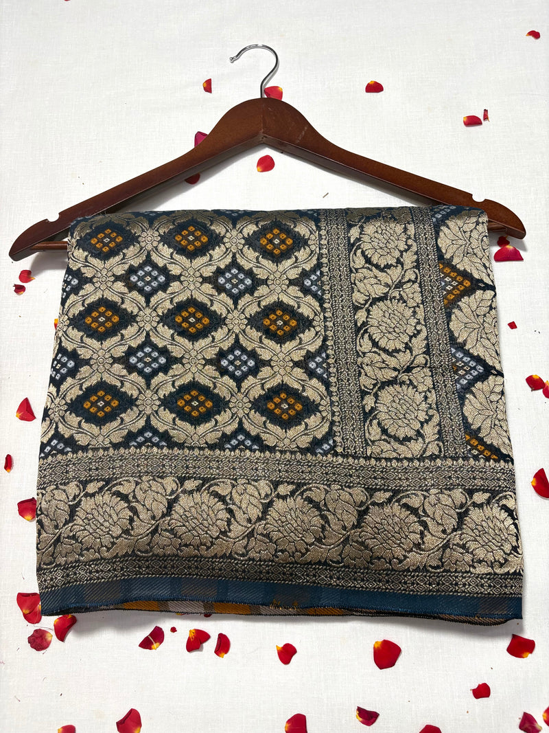 Pure Khadi Georgette Bandhini Banaras Saree - View 1