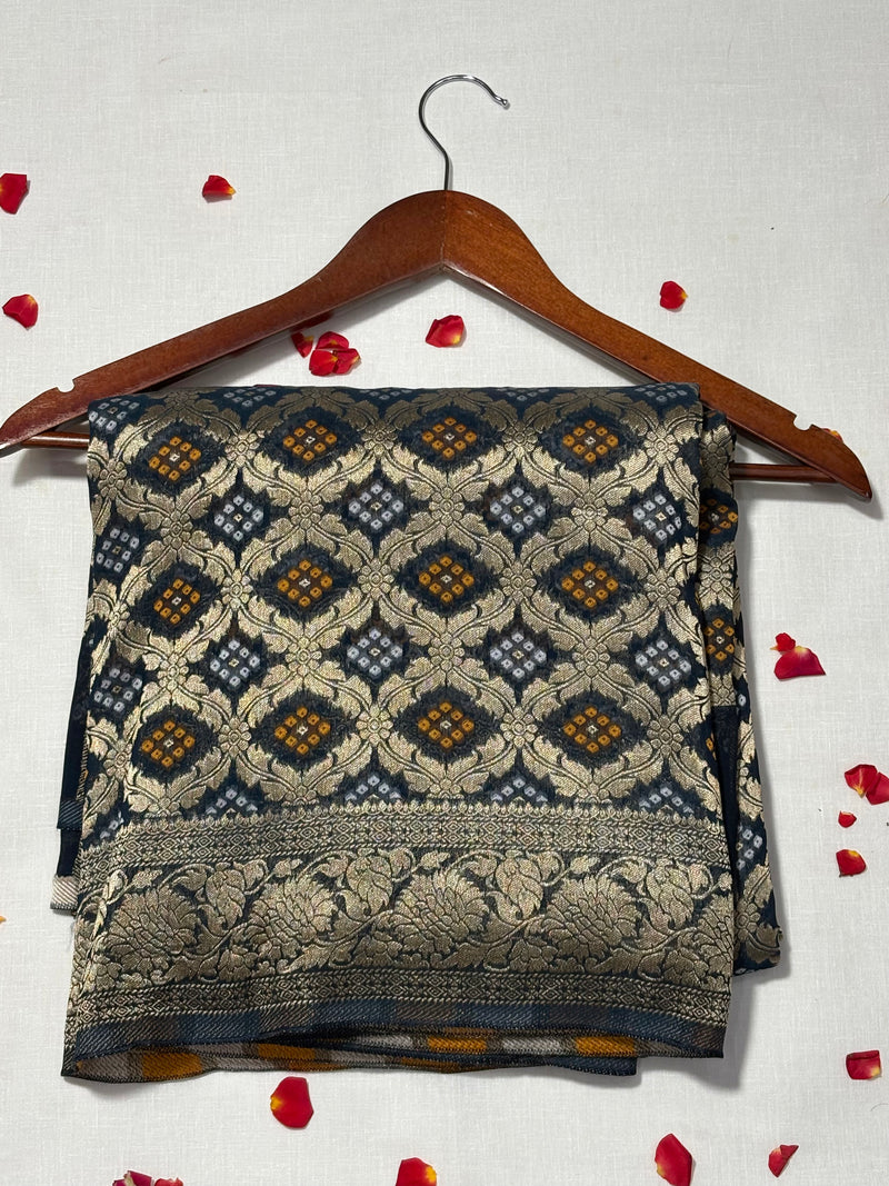 Pure Khadi Georgette Bandhini Banaras Saree - View 1